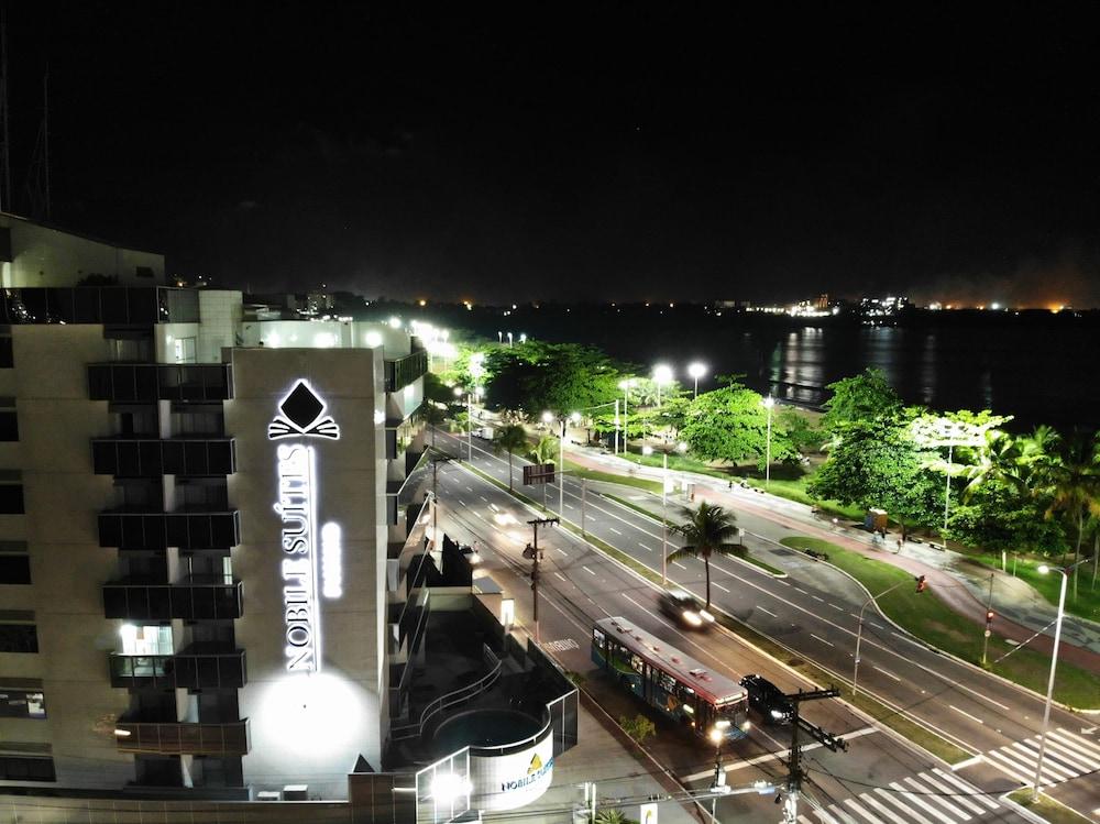 Nobile Suites Diamond Vitoria Bagian luar foto