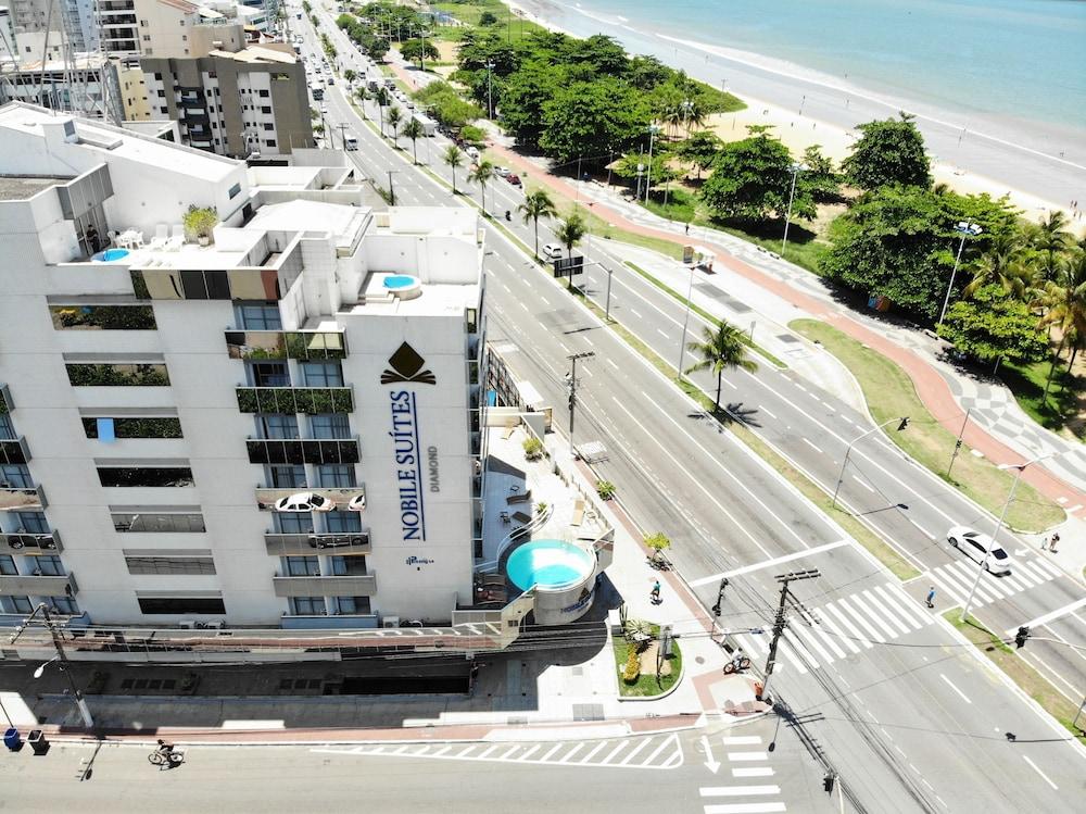 Nobile Suites Diamond Vitoria Bagian luar foto